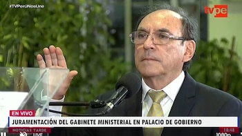 Angelo Alfaro Lombardi juramenta como