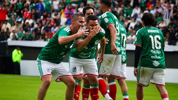 México golea a Sudáfrica en Juego de Leyendas celebrado en Pachuca