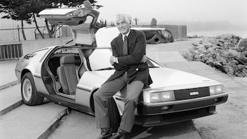 Quién fue John DeLorean, la