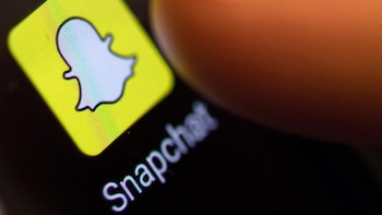 Nuevo golpe contra la IA: Snapchat no recomendará videos generados por esta tecnología