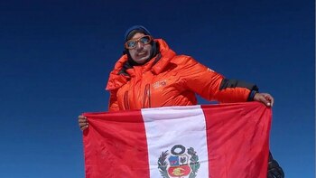 Peruano ascendió hasta la cumbre