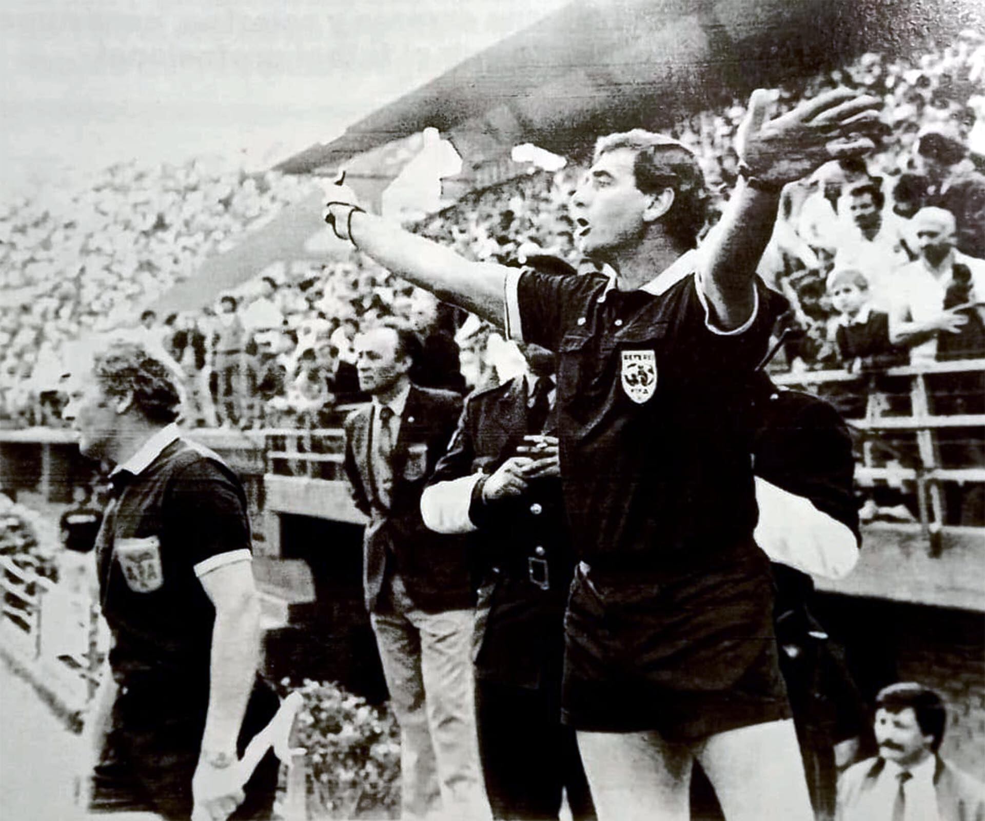 Los gestos de Bava anunciando la suspensión