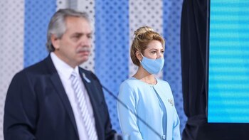 Sororidad con naipes marcados