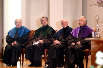 Imagen de archivo de 2009,