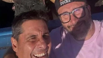Kiko Rivera pone fin a cuatro décadas de conflicto y entrega a su hermano Fran las cabezas de toro de su padre: “Me has tocado el corazón”