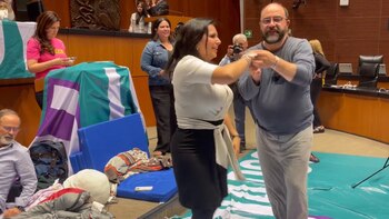 Senadores toman el Pleno por