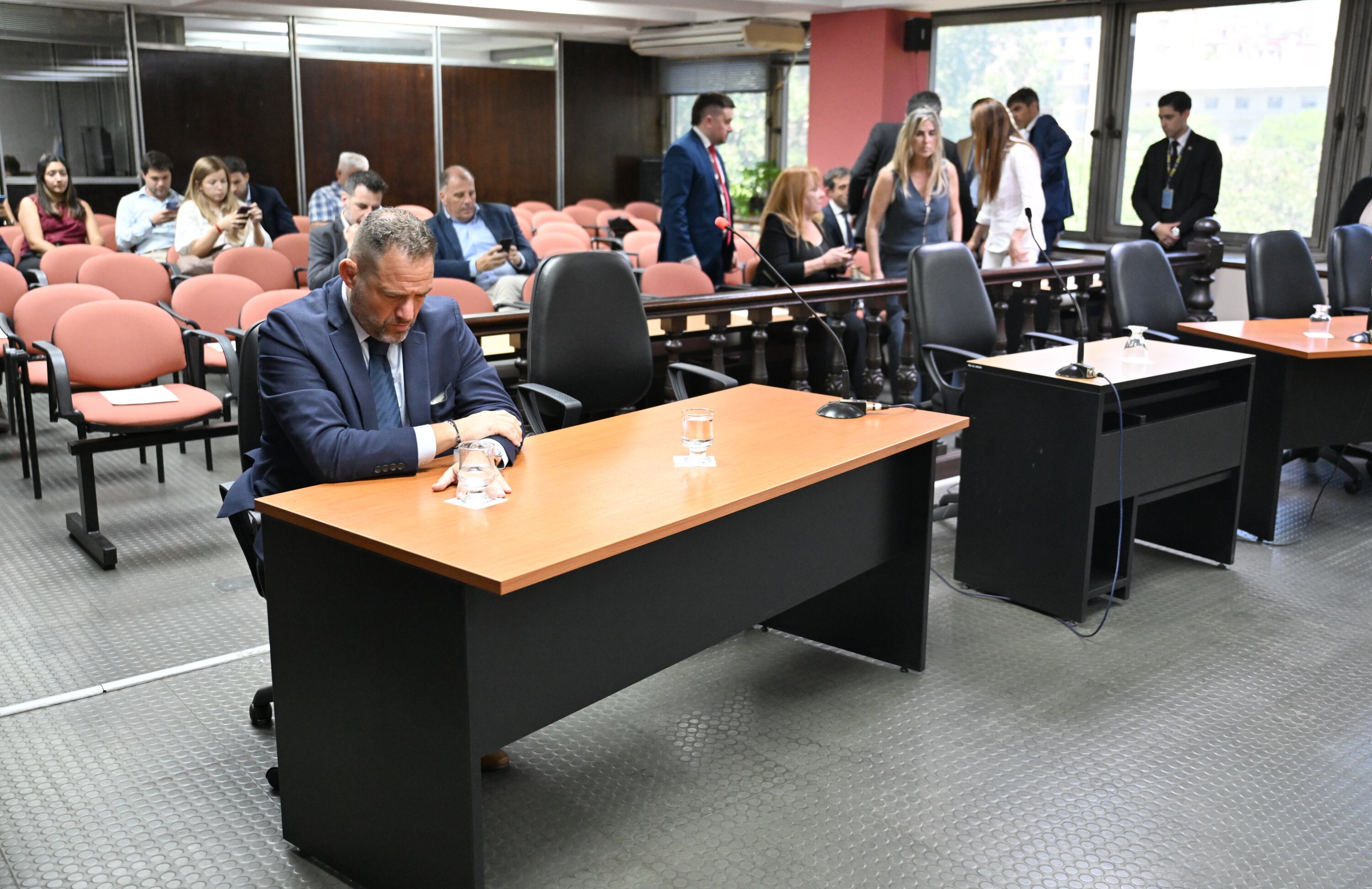 Luciano Poderti irá a juicio en sede penal por el robo de las monedas. Desde hoy es un ciudadano común, ya que perdió sus fueros como juez, y podría terminar en la cárcel