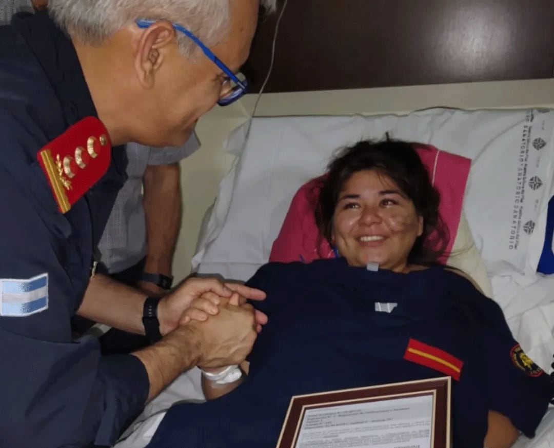 Dos de los miembros sufrieron graves lesiones, incluyendo amputaciones, y permanecen internados en hospitales de la región luego del choque fatal