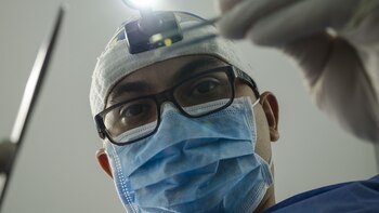 El dentista que promete ayudar
