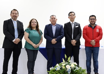 La UES reitera su compromiso con una educación innovadora y vinculada al desarrollo productivo de El Salvador gracias al modelo dual./(Universidad de El Salvador)
