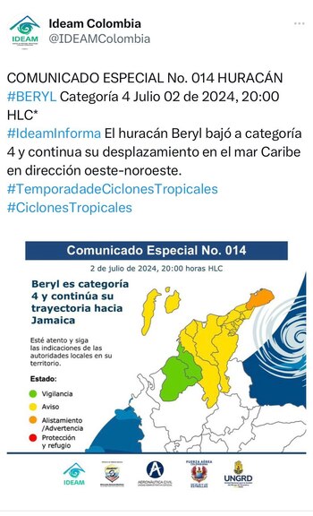 El huracán bajo a categoría