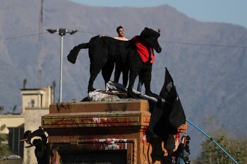 Los manifestantes volvieron a vandalizar