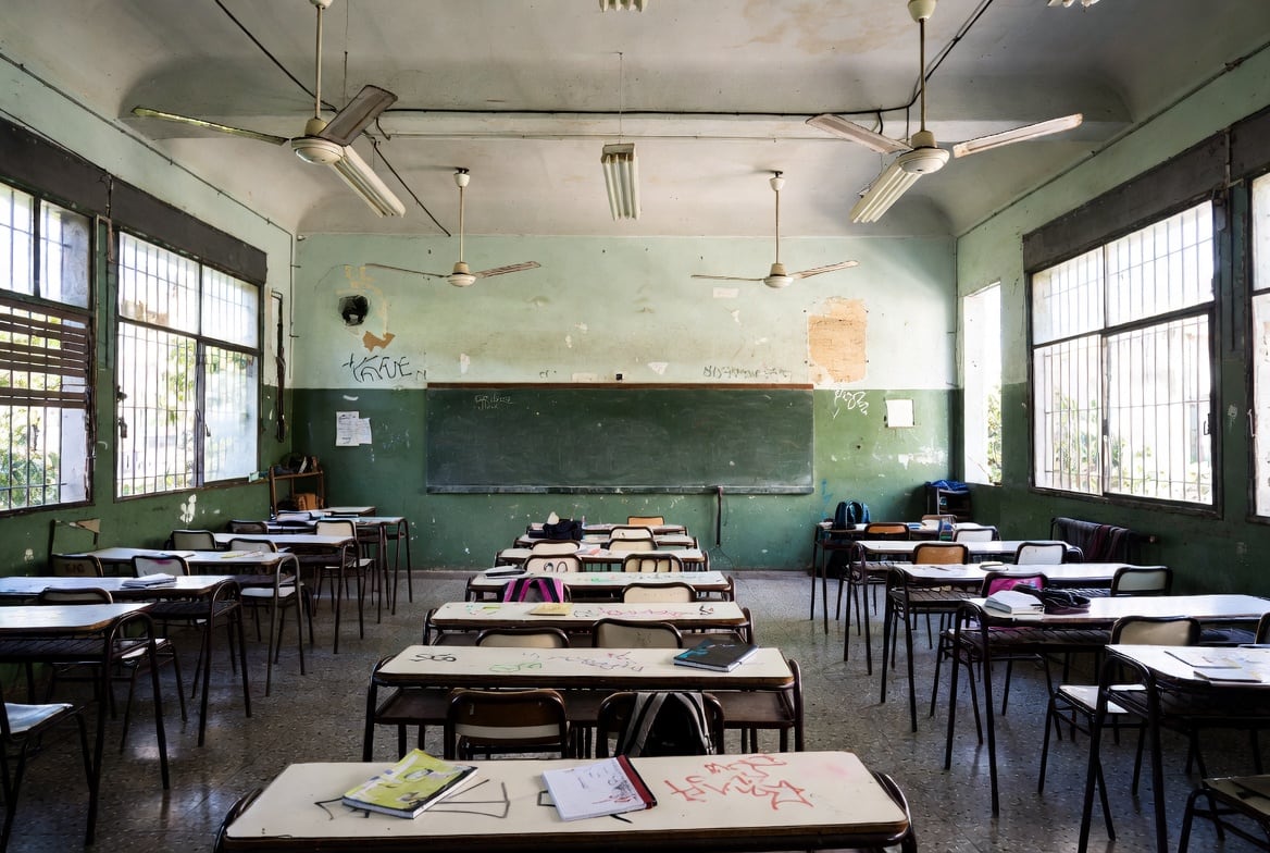 Barrios populares en AMBA: menos de la mitad de los chicos completa la escuela secundaria