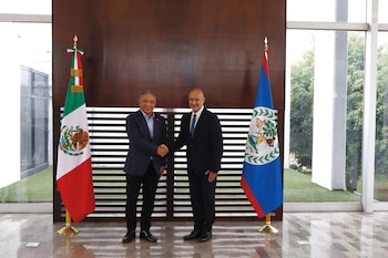 La relación con Belice se