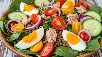 Ensalada de lentejas alta en proteína: una receta fácil que puedes preparar en menos de 20 minutos
