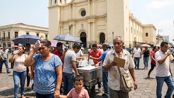 El último informe puntualiza que los picos térmicos superan los 38 grados en múltiples departamentos, y recomienda a la población adoptar medidas de protección, hidratarse y consultar información actualizada en canales oficiales.
