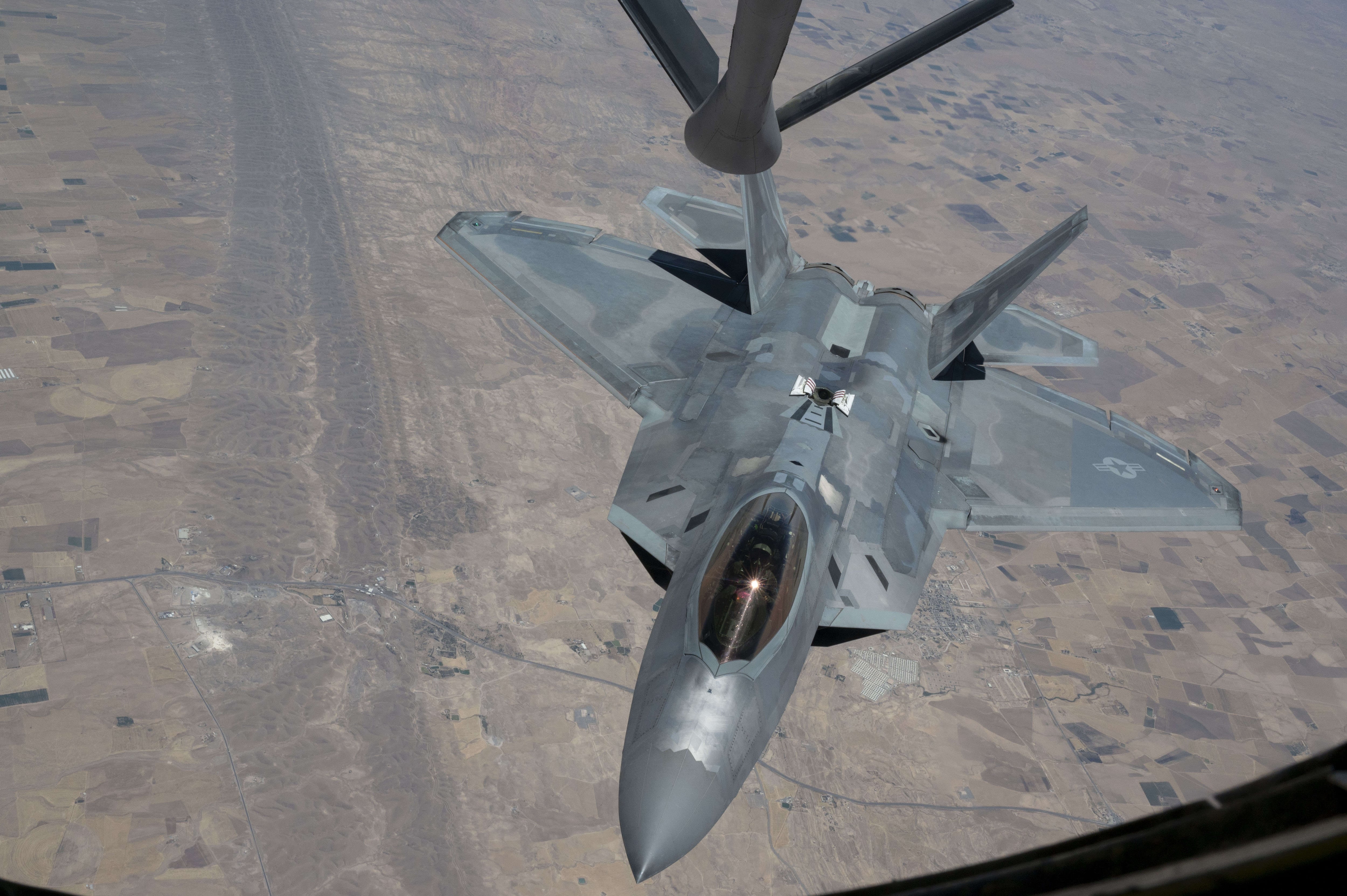 Estados Unidos realizó ataques de “autodefensa” contra radares y sitios de control de drones del régimen iraní durante el fin de semana (EP)