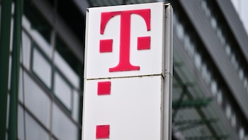 Deutsche Telekom cae en la Bolsa de Fráncfort ante la hipótesis de una fusión con T-Mobile