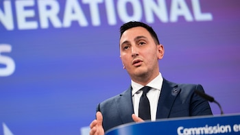 Bruselas avisa de que las nuevas sanciones a Rusia afectan también al deporte pese a readmitir el COI atletas rusos