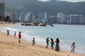 Las playas de Acapulco comenzaron