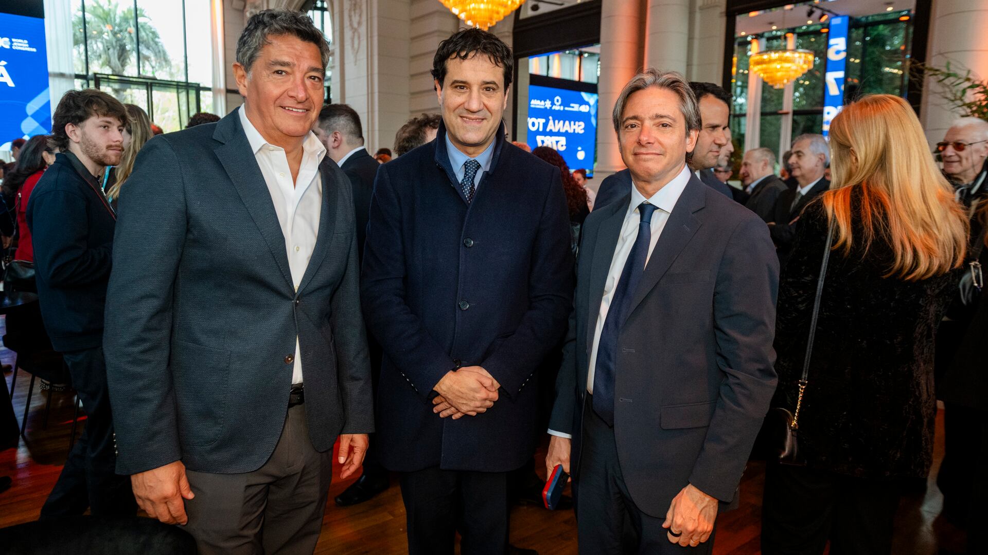 Bruno Screnci junto al senador nacional, Maximiliano Abad, y Christian Asinelli