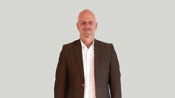 Patricio Navarro Pizzurno es consultor