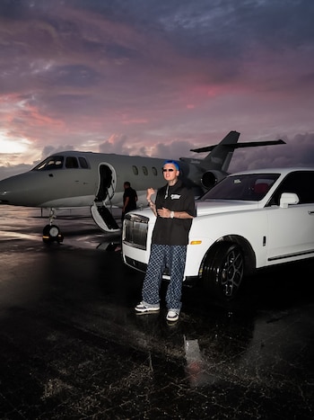 Blessd señaló que este logro marca un hito en su vida y en la de su familia, al ser el primero en conseguir algo de esta magnitud - @blessd/ Instagram