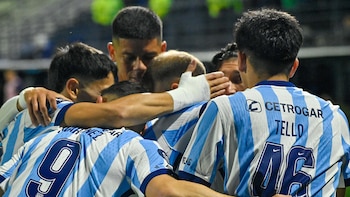 Racing goleó 4-1 a Defensa y Justicia y avanzó a octavos de final de la Copa Argentina