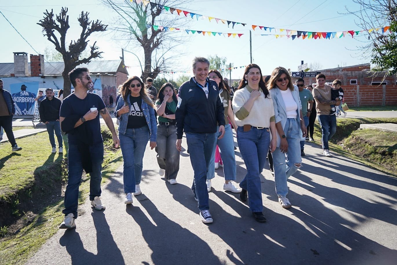 Mariel Fernández junto a Máximo Kirchner en Moreno (foto: archivo)