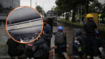Familiares de miembros de la Primera Línea se habrían tomado el Ministerio de Justicia: piden que detenidos por el “estallido social” queden en libertad