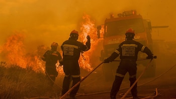 El incendio de Segorbe sigue activo pero evoluciona favorablemente