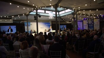 Bendodo dice que a Montero "le falta campaña" para explicar "los casos de corrupción "que le rodean"