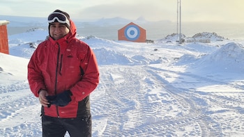 Fabián Juárez con la Base