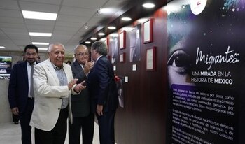 Garduño (de saco blanco) recordó