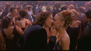 Heath Ledger en la icónica escena de baile de '10 razones para odiarte'