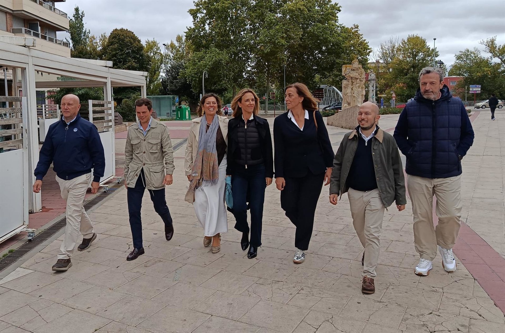 Álvarez de Toledo carga contra la "indecencia" del PSOE y garantiza el futuro de pensiones y la soberanía nacional