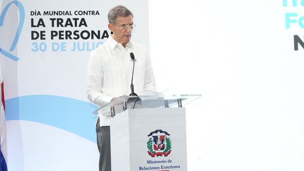 Cancillería advierte que la trata fuerza a víctimas a cometer estafas financieras en República Dominicana