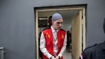 Estadounidense enfrenta juicio en Indonesia