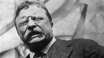 Una bala que no llegó al corazón y una camisa bañada en sangre: el discurso que salvó a un presidente de Estados Unidos