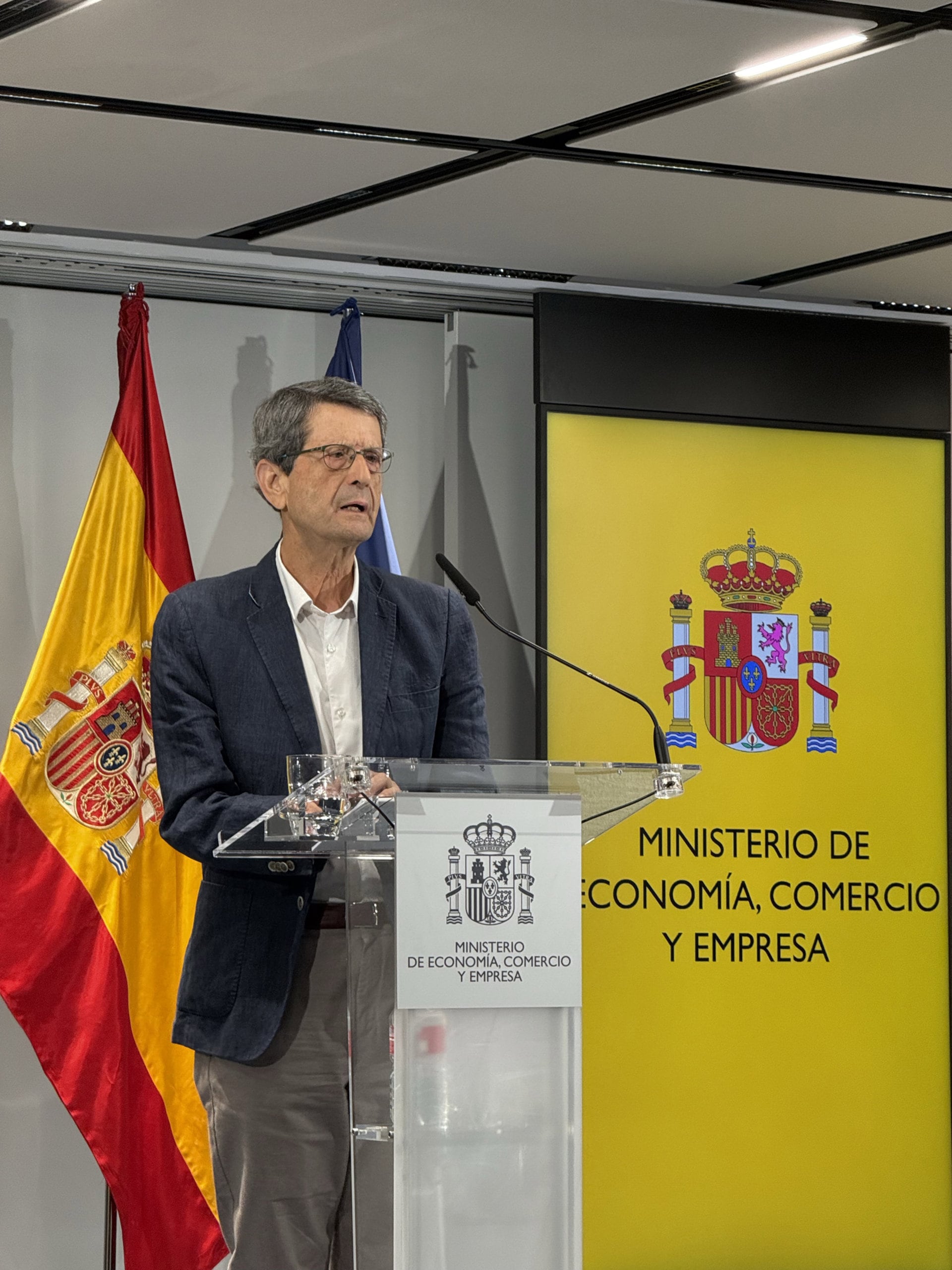 27/07/2026 Desde 2008 se han eliminado más de 27.000 sucursales bancarias en España y la reducción de personal y el aumento de la presión asistencial sobre las plantillas dificultan una atención personalizada y suficiente.
SOCIEDAD DESDE ESPAÑA
PLATAFORMA DE MAYORES Y PENSIONISTAS