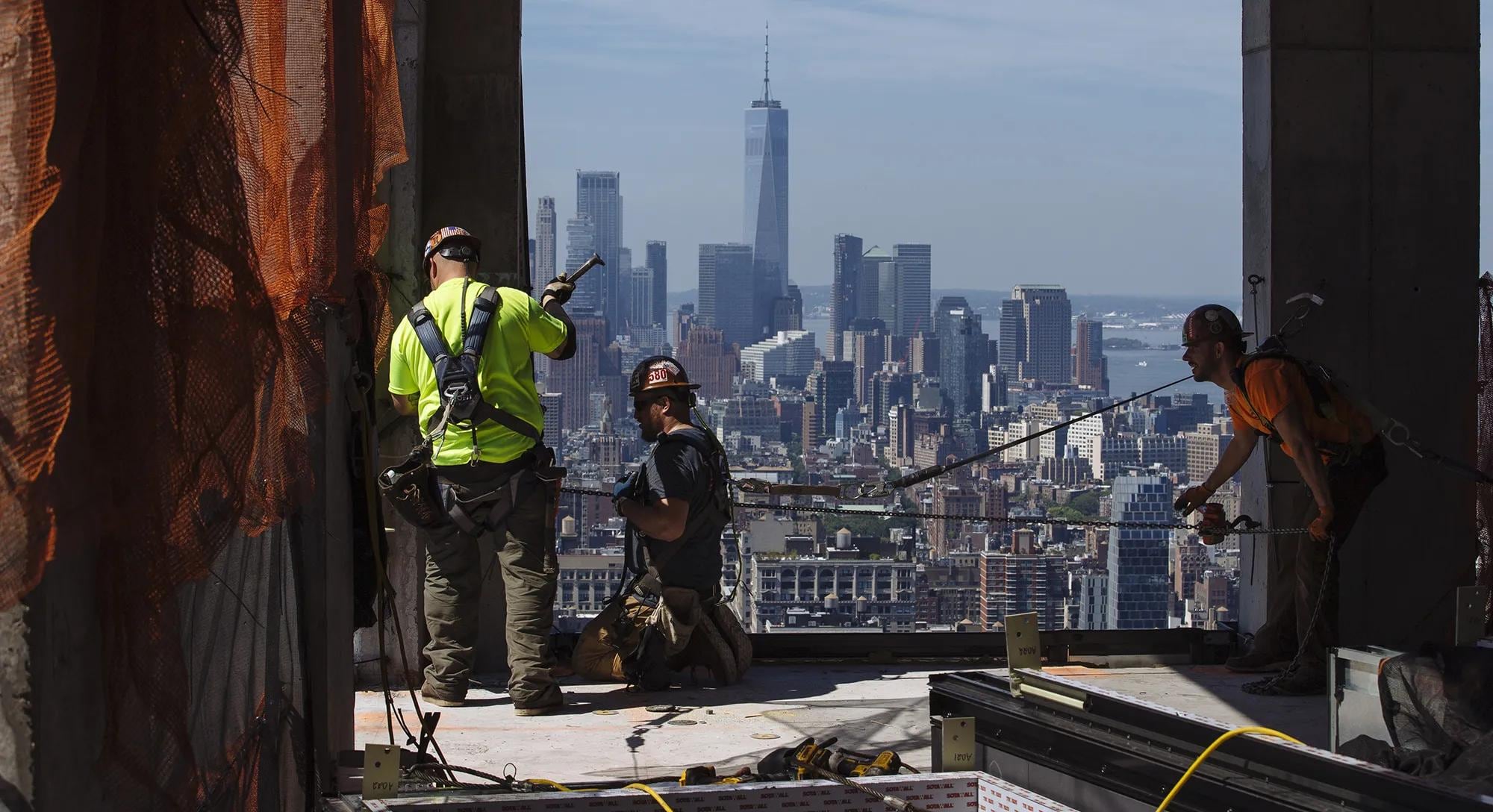 La compensación laboral en Nueva York cambió con el proyecto S6376A/A8482A para trabajadores lesionados con incapacidad médica