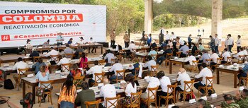 A $985 mil millones ascienden