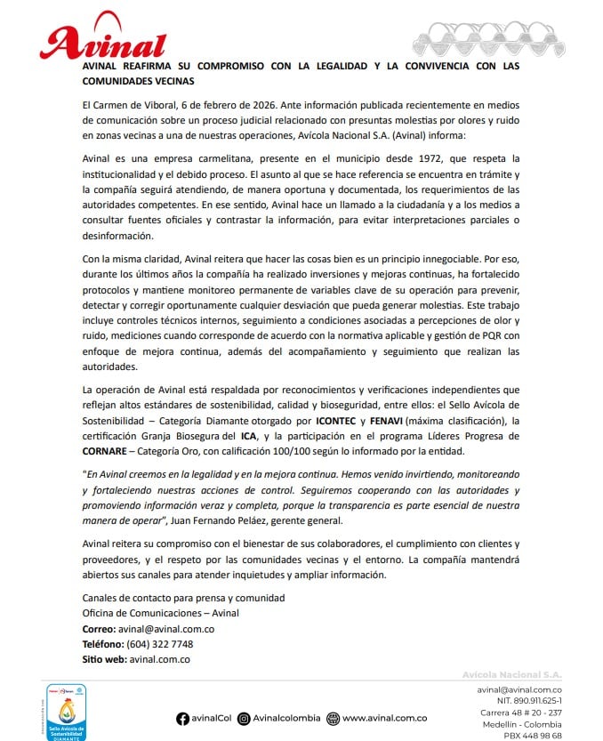 El proceso legal iniciado por residentes busca salvaguardar derechos colectivos mediante revisiones periódicas en estándares ambientales y canales de diálogo, sin plantear el cierre de la instalación productiva de Avinal - crédito Comunicado Avinal