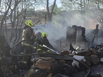 El fuego afectó 12 viviendas en el barrio Santo Domingo, según el reporte de las autoridades - crédito Bomberos