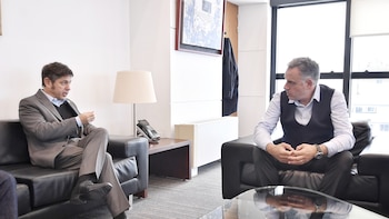 Kicillof se reunió con Yamandú Orsi y habló en clave electoral: “Nos falta organizar el descontento”