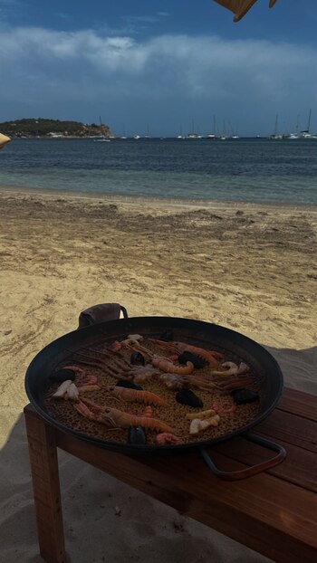 Wanda mostró una paella de