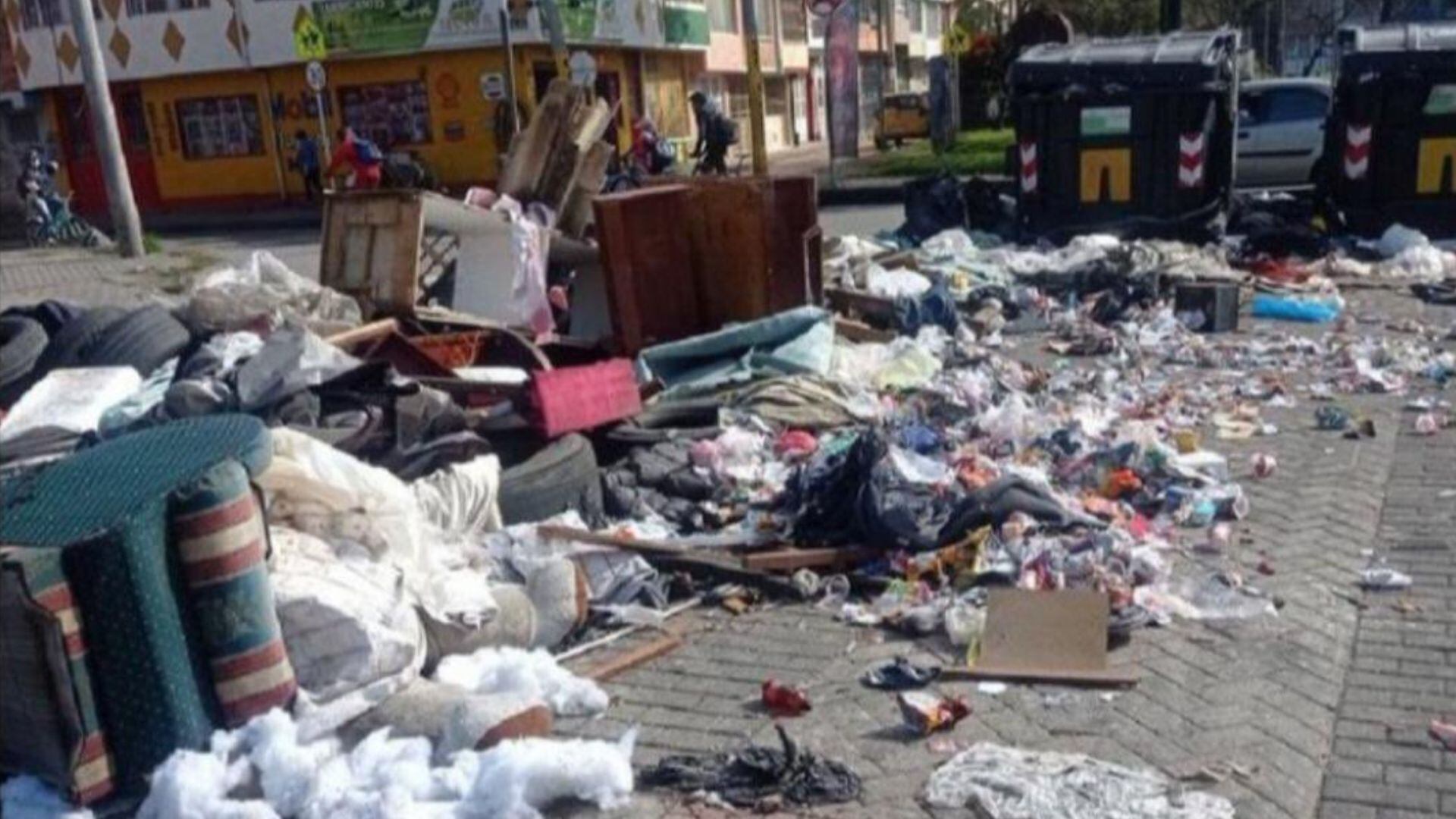 El fondo para reciclaje y compostaje acumula $85.000 millones sin ejecutar en medio de la crisis - crédito X @QuinteroCalle