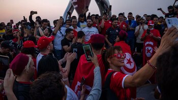 Los fanáticos del fútbol tunecino