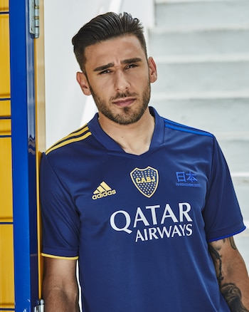 Nueva camiseta de Boca en honor a la Intercontinental 2000