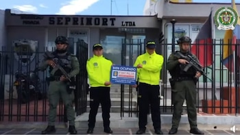 El operativo se llevó a cabo el 27 de mayo de 2025, mientras que el ataque al exfuncionario del Inpec fue el jueves 5 de junio - crédito Policía Nacional